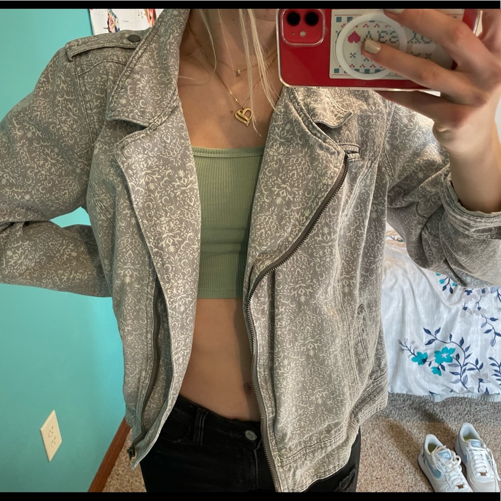 Gray and white design denim jacket